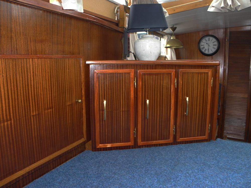 Salon, H&eacute;bergements